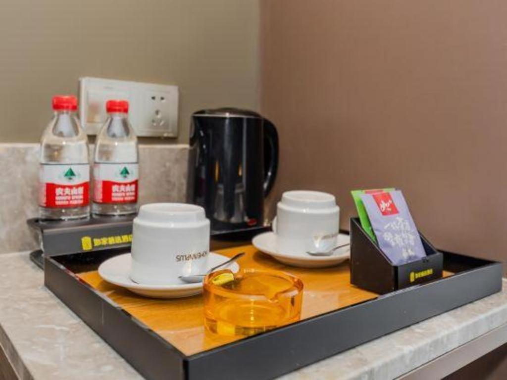 Home Inn Plus Shanghai New International Expo Center Yushan Road Yuanshen Sports Zewnętrze zdjęcie
