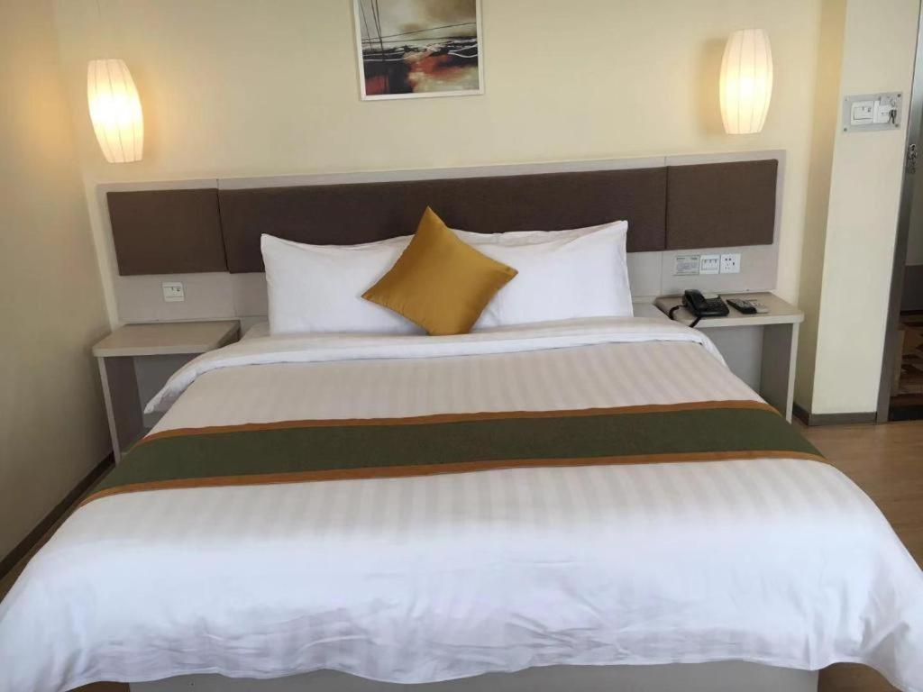 Home Inn Plus Shanghai New International Expo Center Yushan Road Yuanshen Sports Zewnętrze zdjęcie
