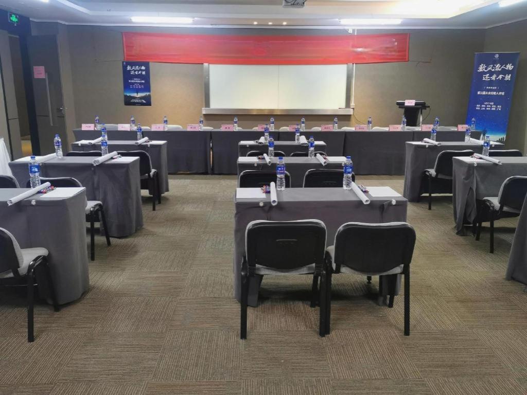 Home Inn Plus Shanghai New International Expo Center Yushan Road Yuanshen Sports Zewnętrze zdjęcie