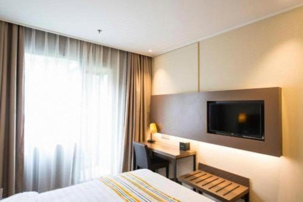Home Inn Plus Shanghai New International Expo Center Yushan Road Yuanshen Sports Zewnętrze zdjęcie